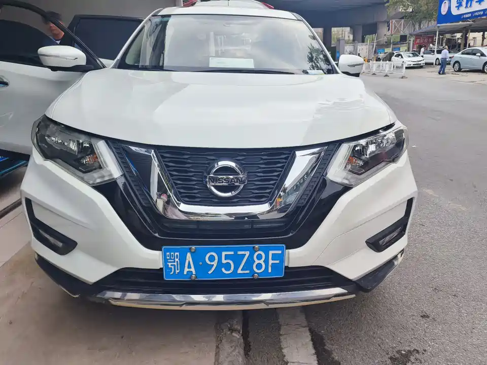 Nissan Qijun
