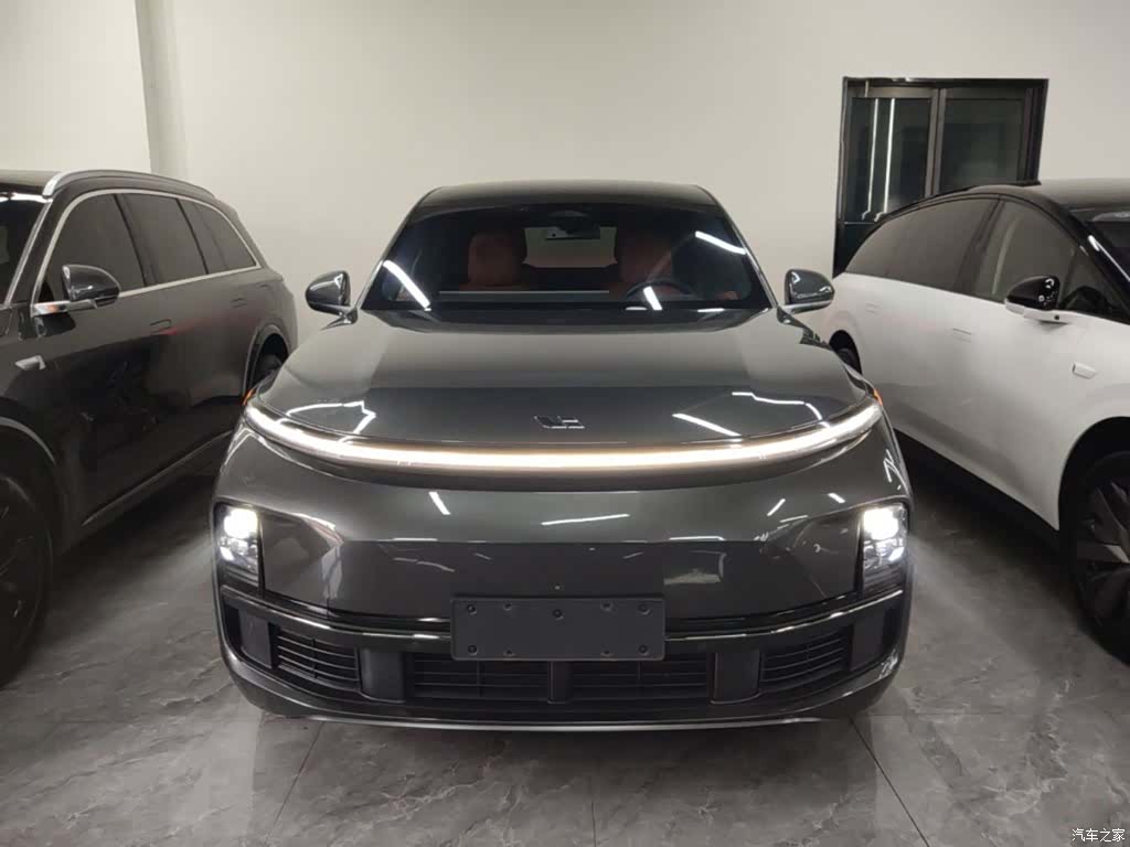 Li Auto L8, 2023 3