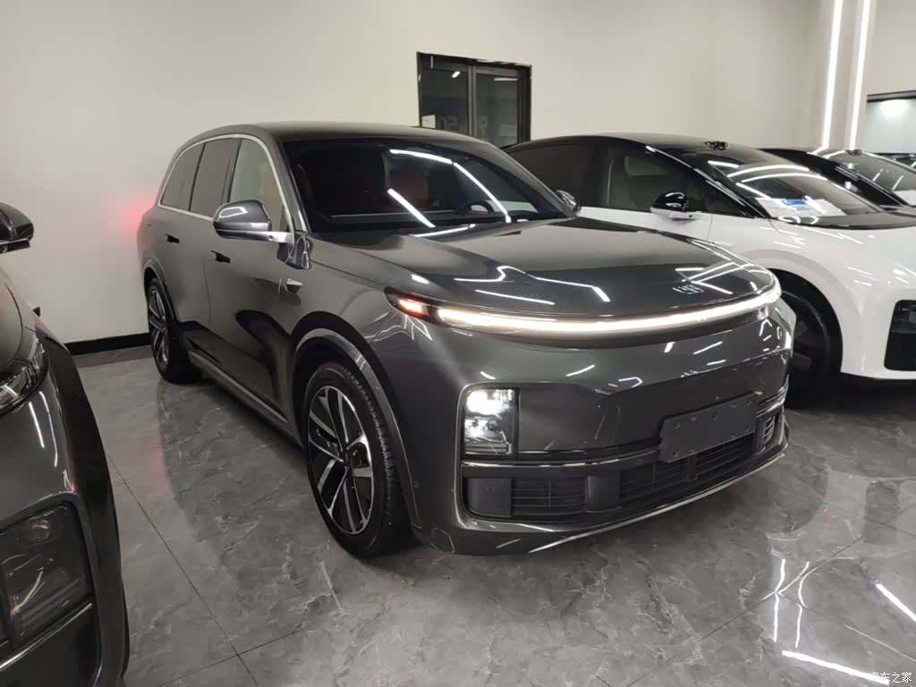 Li Auto L8, 2023 4