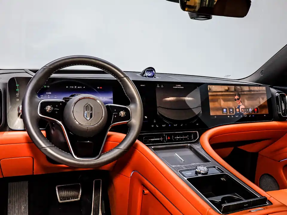 AITO Ask the world M9