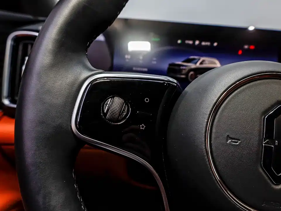 AITO Ask the world M9