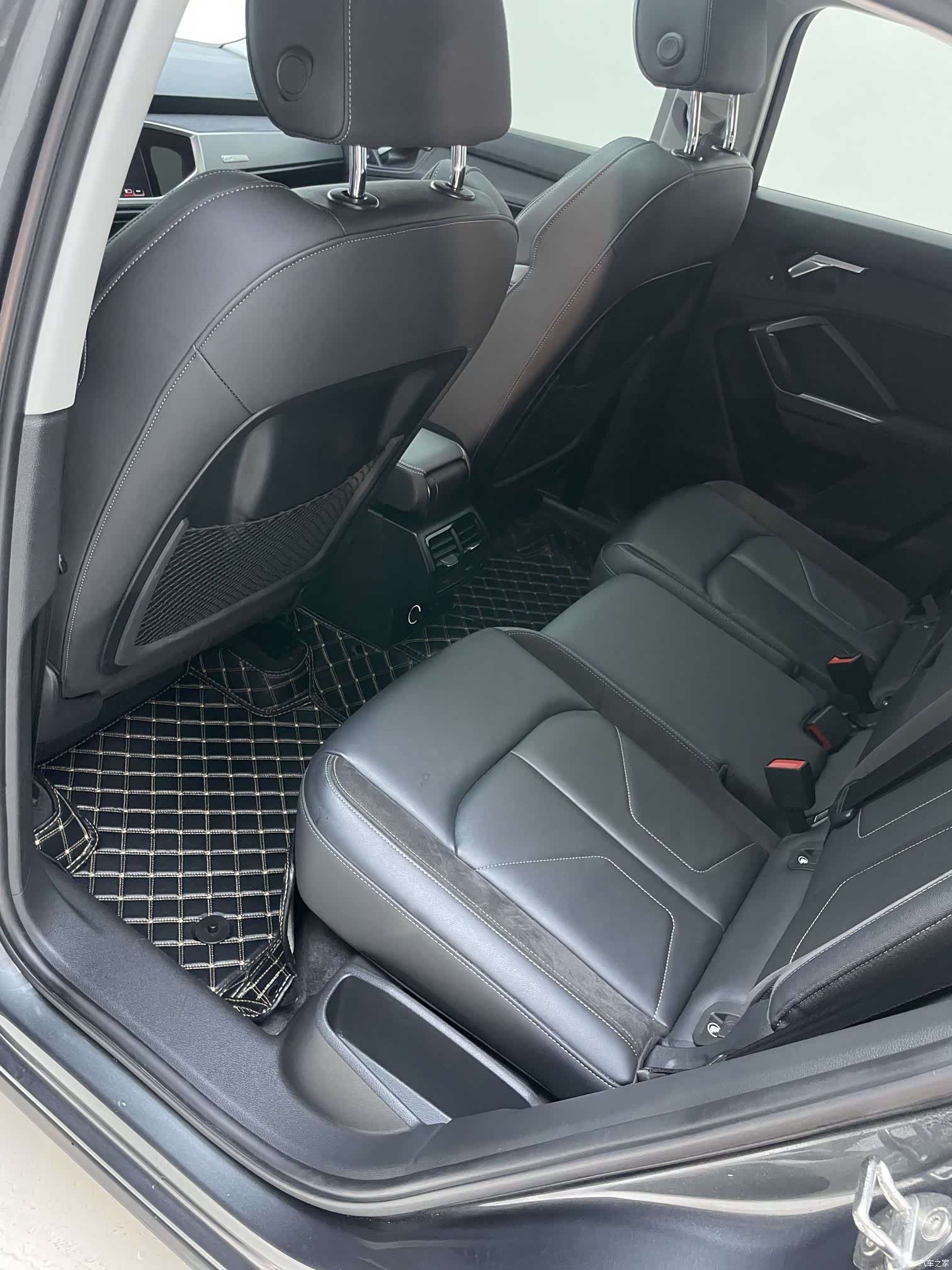 Audi Q3, 2023 20