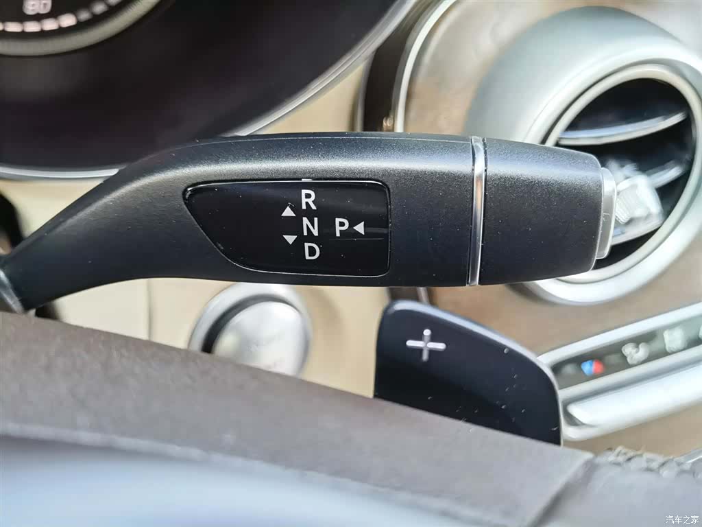 Mercedes-Benz GLC, 2018 13