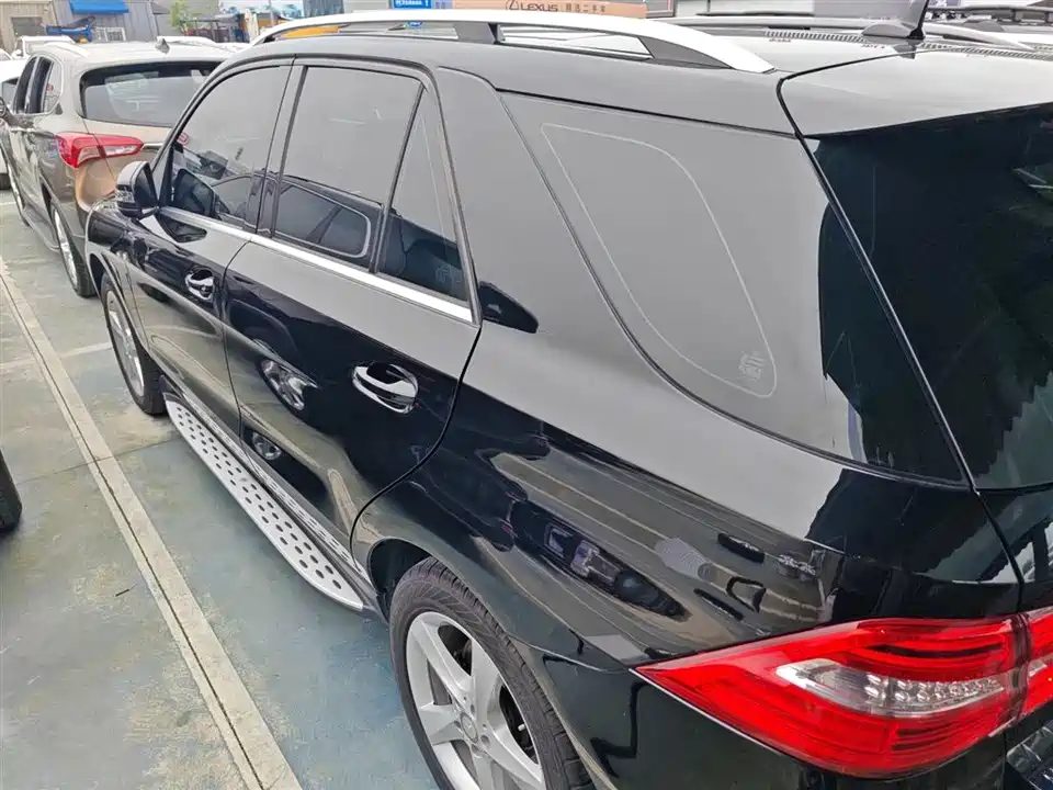 Mercedes-Benz M class