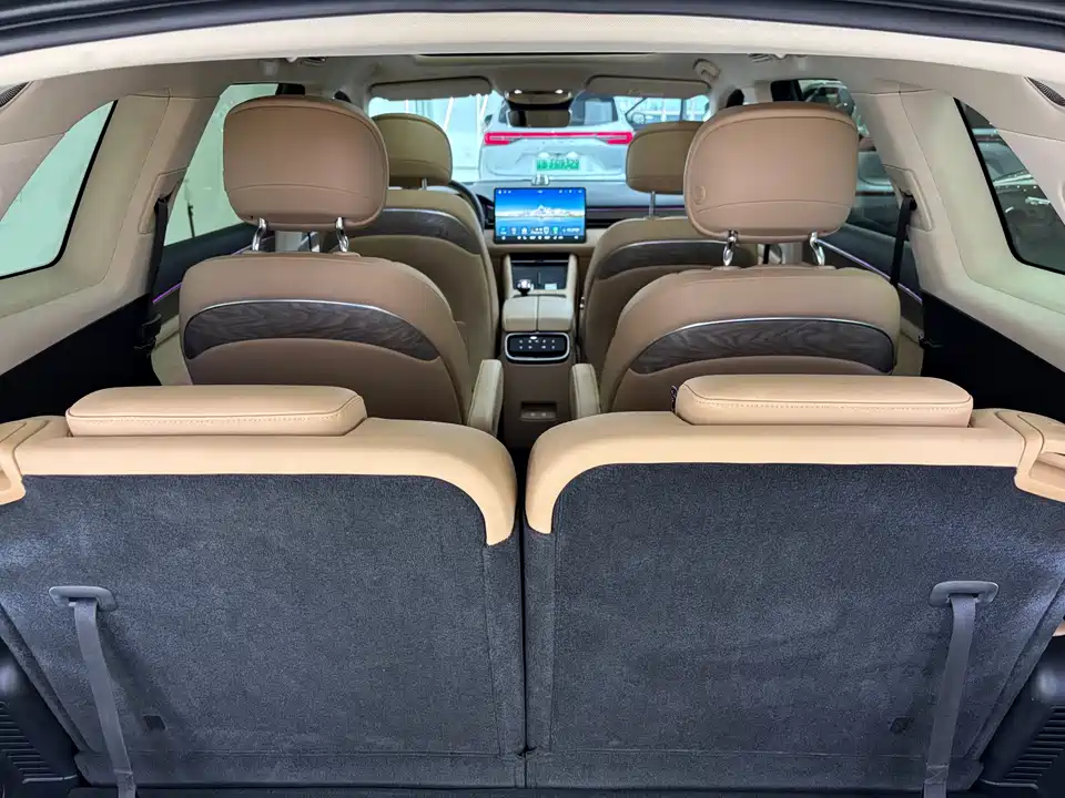 AITO Ask the world M7