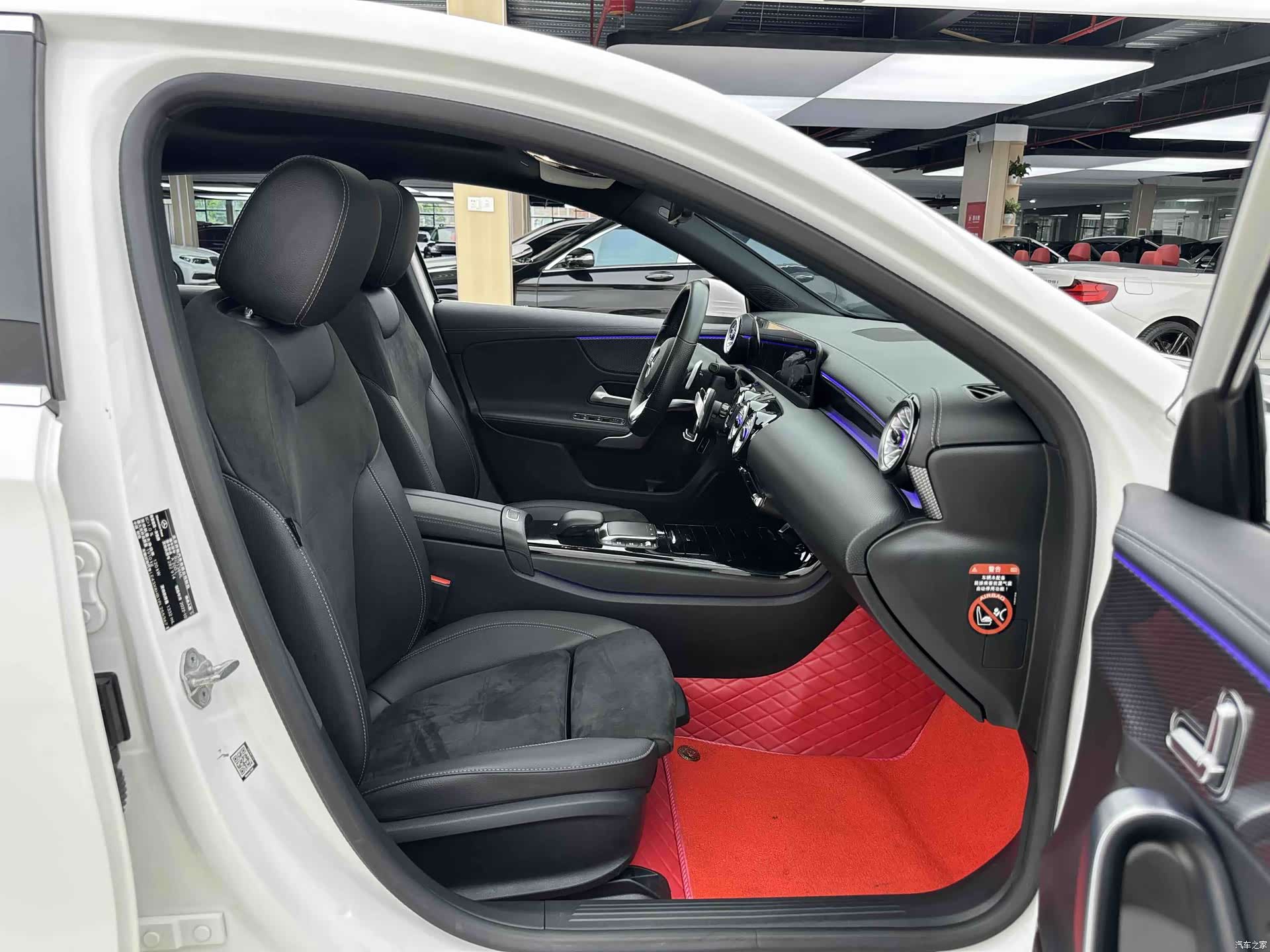 Mercedes-Benz A-Class, 2022 8