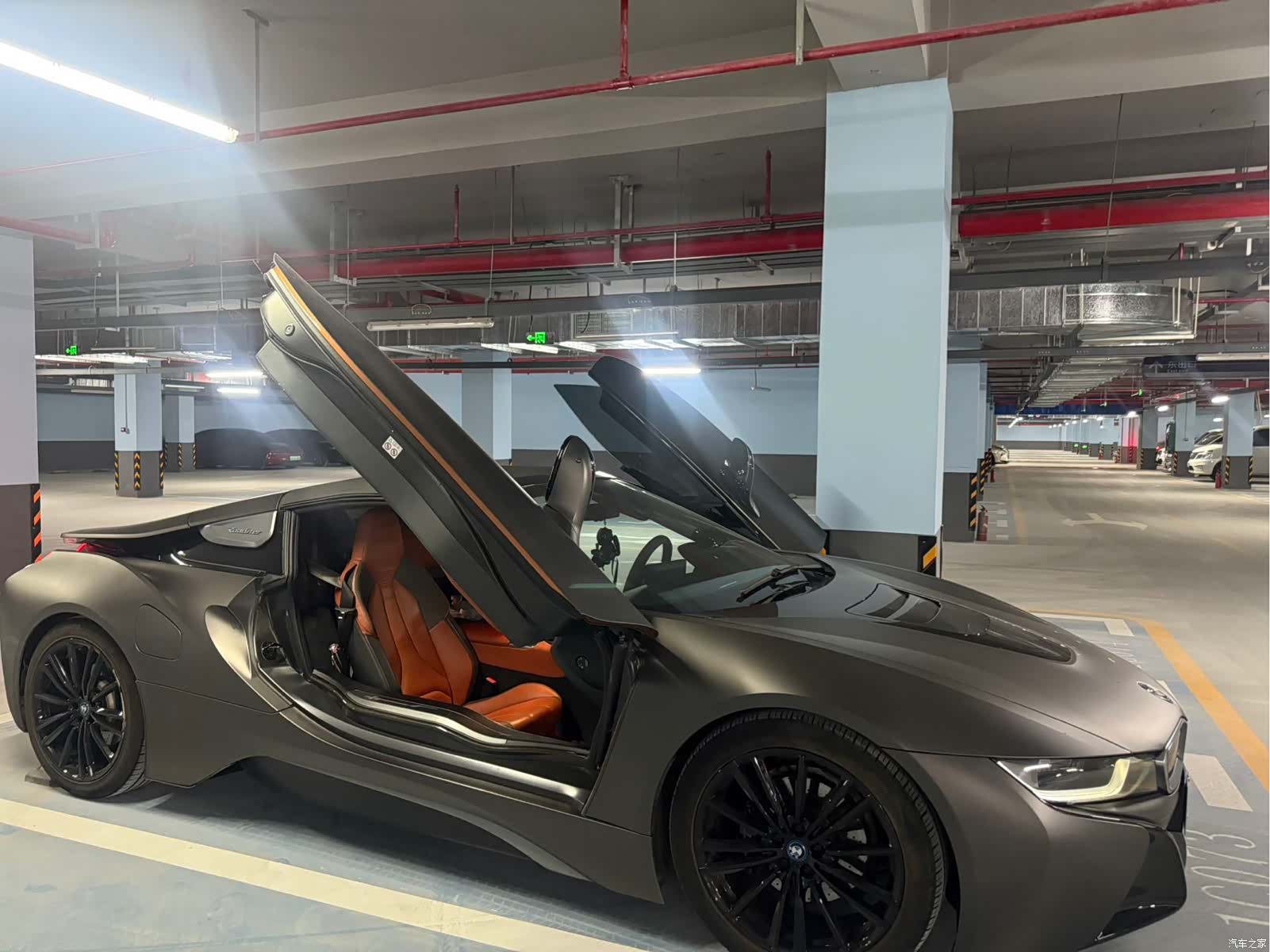 BMW i8, 2020 3