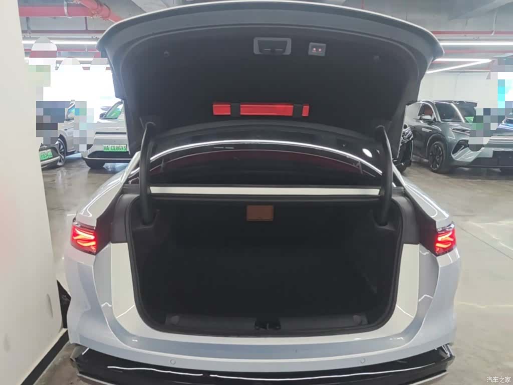 BYD Han, 2025 19