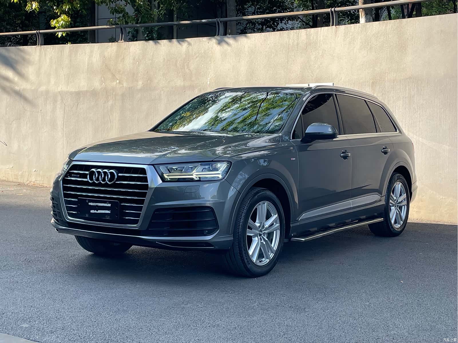 Audi Q7, 2016 1