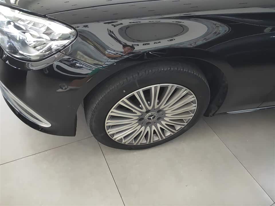 Mercedes-Benz E-class Mercedes-Benz E-class