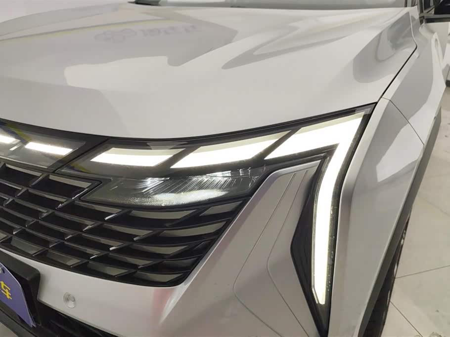 Geely Atlas L