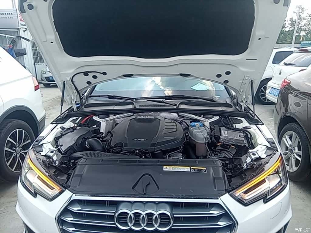 Audi A4L, 2019 20