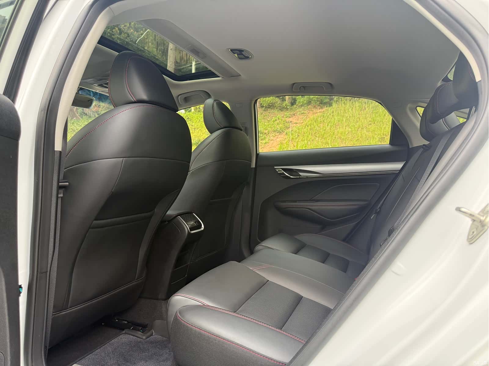 Geely Binray, 2019 7