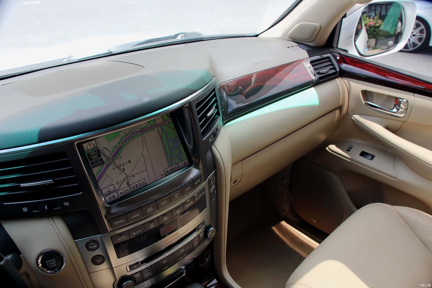 Lexus LX, 2012 10