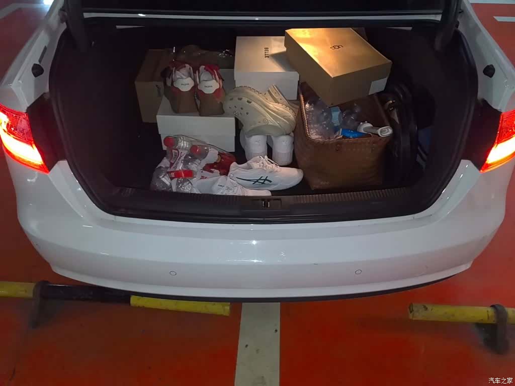 Audi A4L, 2015 10
