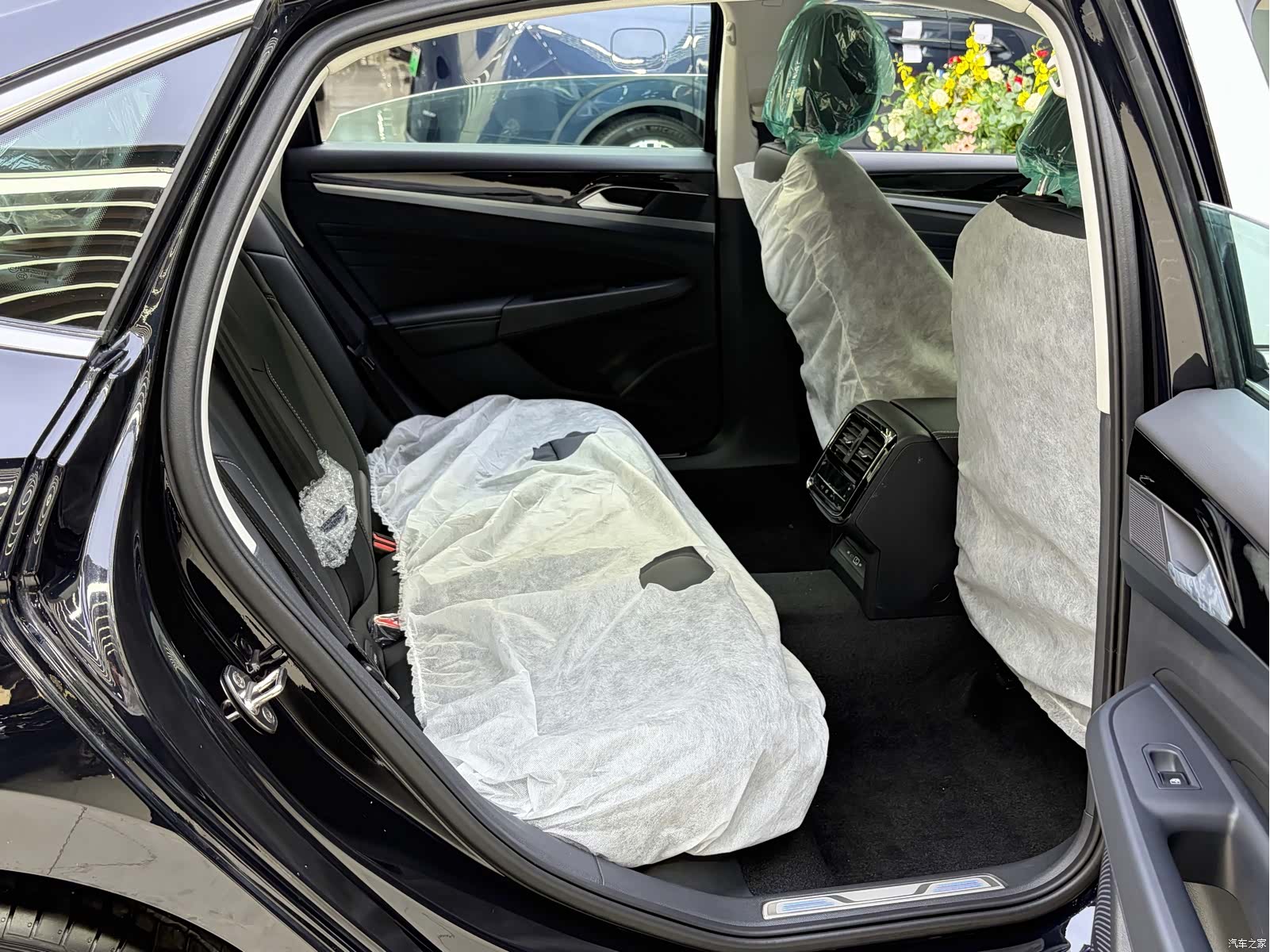 Volkswagen Passat, 2025 7
