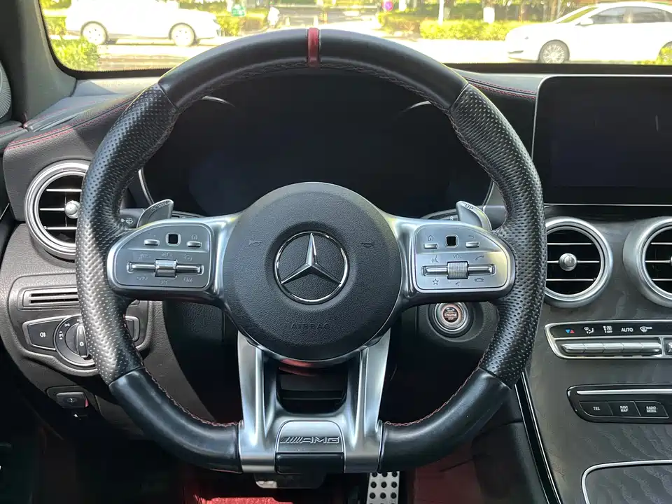 Mercedes-Benz GLC AMG