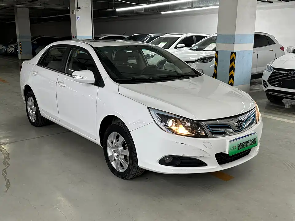 BYD e5
