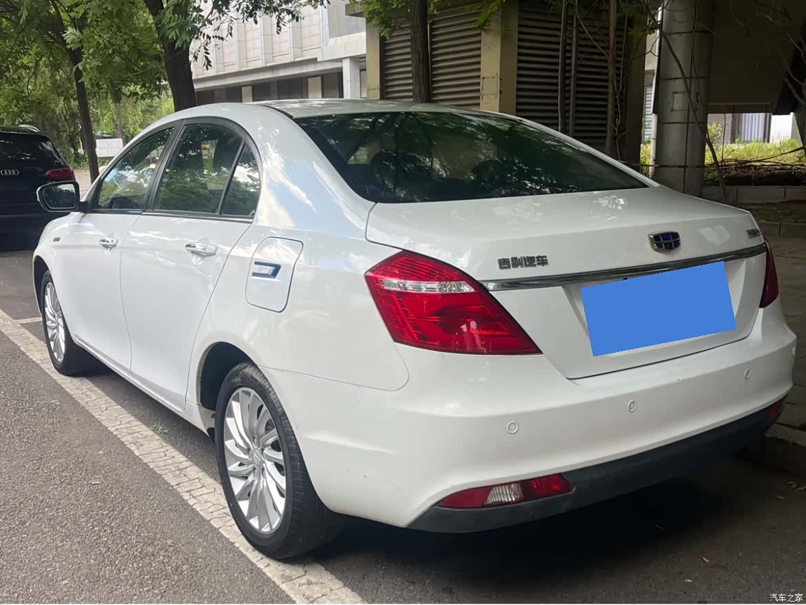Geely Emgrand, 2017 4