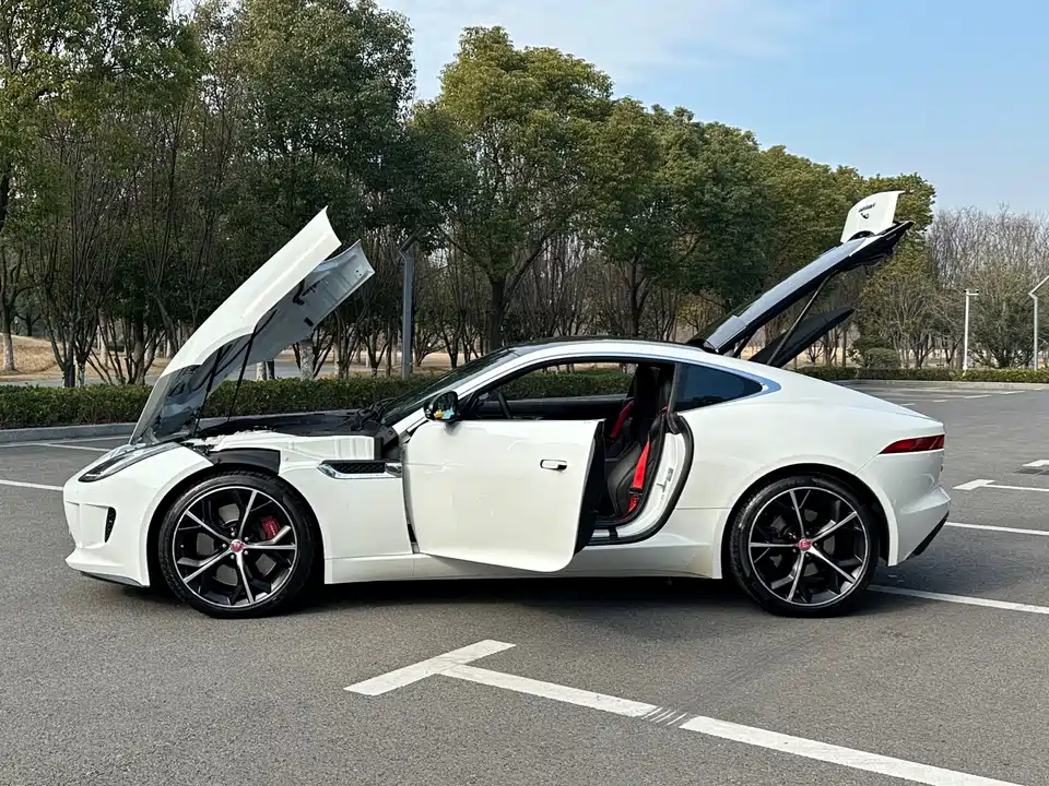 Jaguar F-TYPE