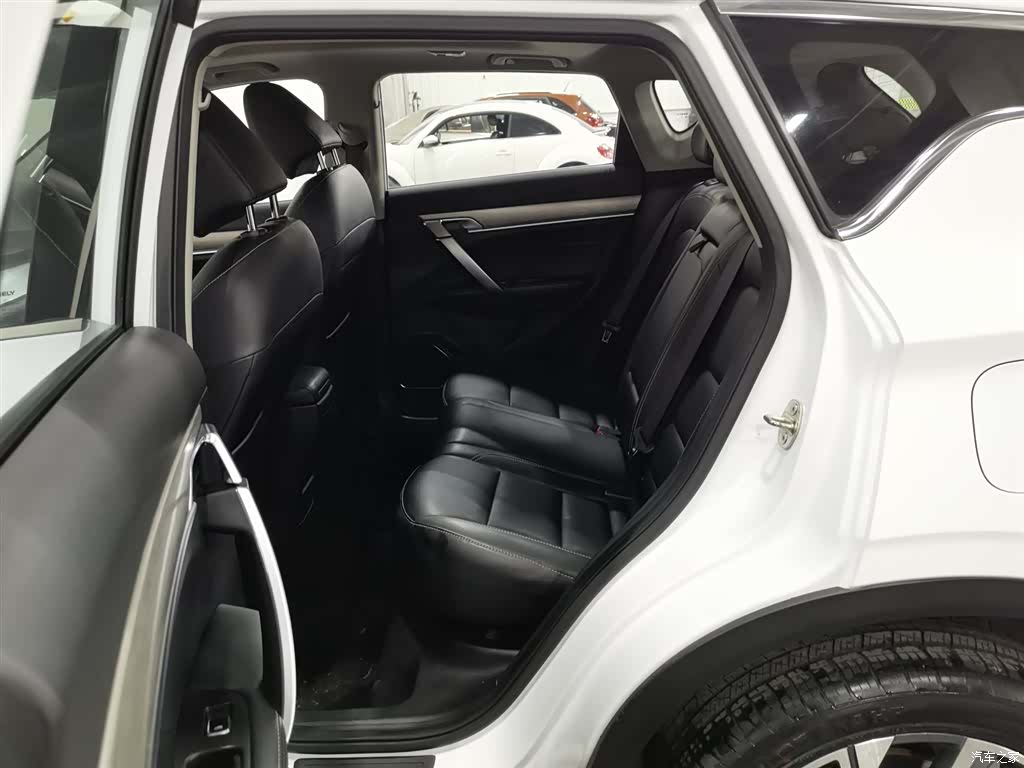 Geely Coolray, 2020 15