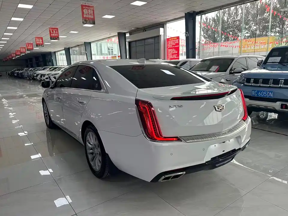 Cadillac XTS