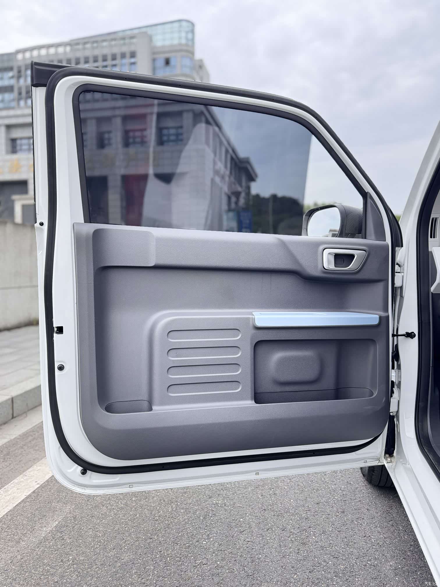 Geely Panda, 2025 11
