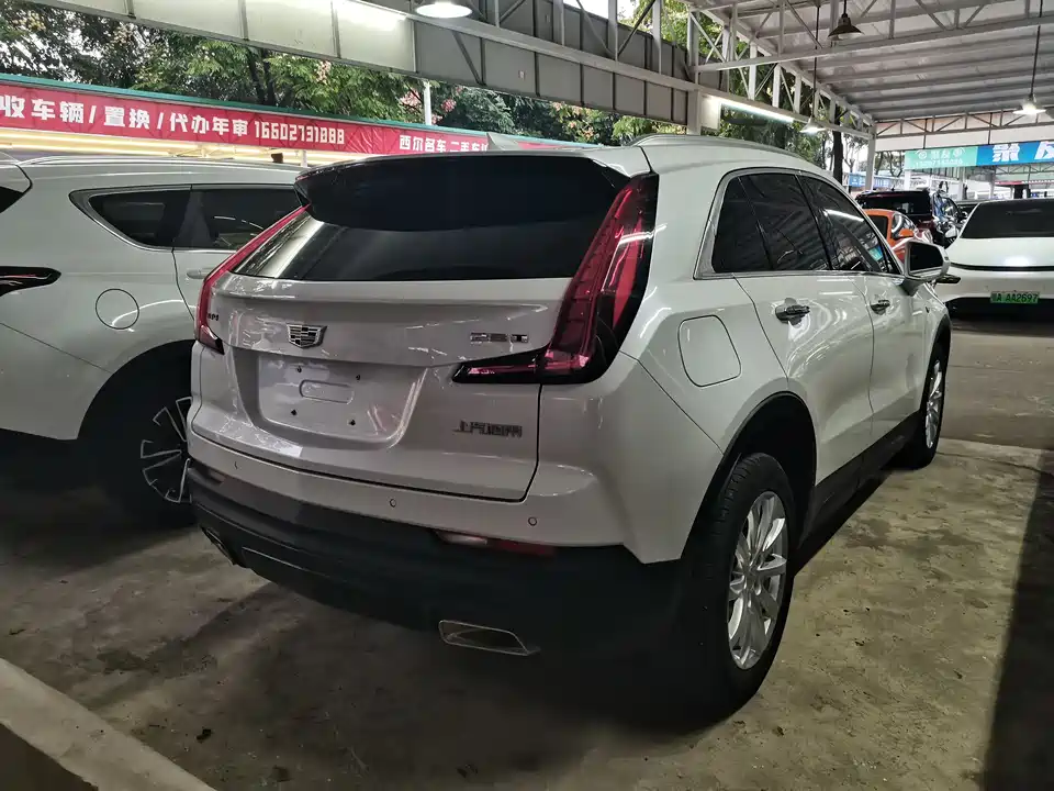 Cadillac XT4