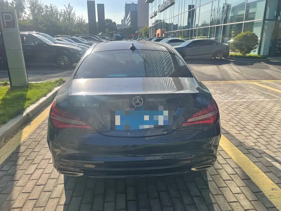 Mercedes-Benz CLA