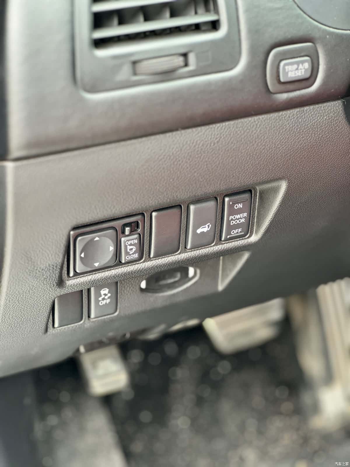 Infiniti FX37, 2012 25