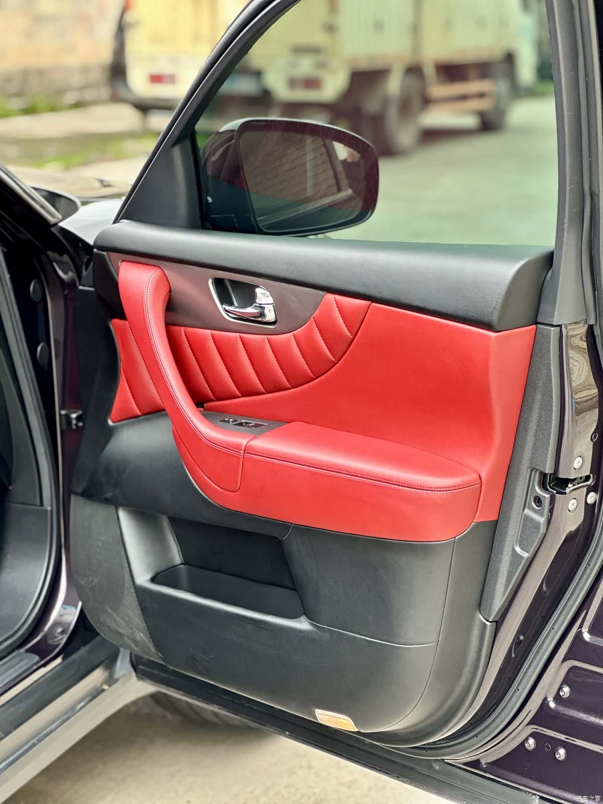 Infiniti FX37, 2012 45