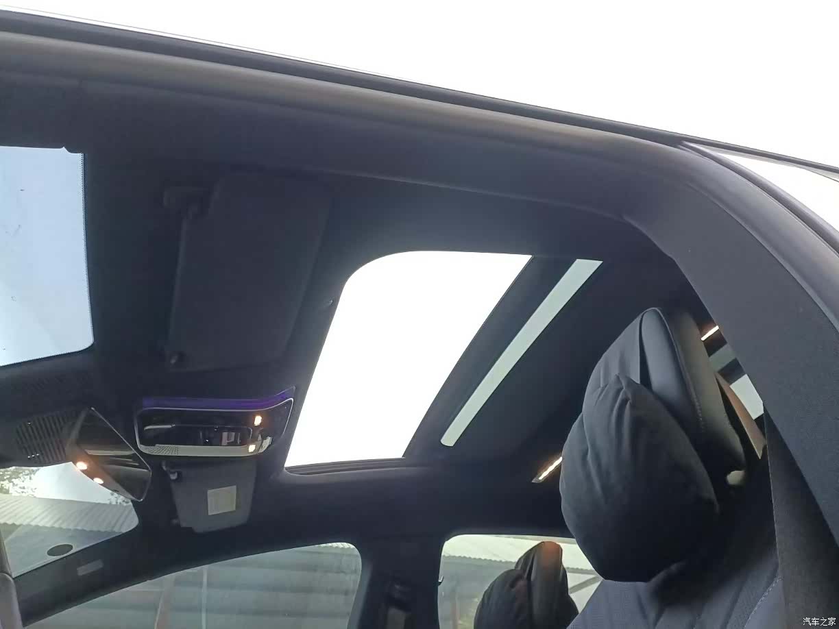Mercedes-Benz EQS, 2022 9