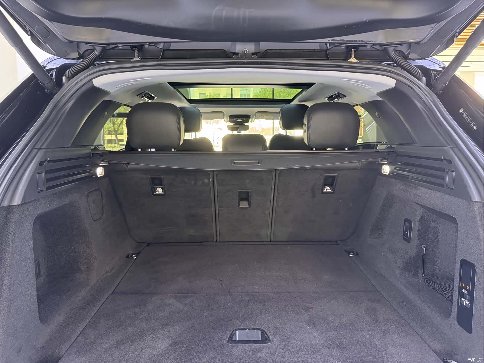 Land Rover Range Rover, 2024 11