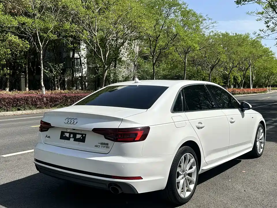 Audi A4L