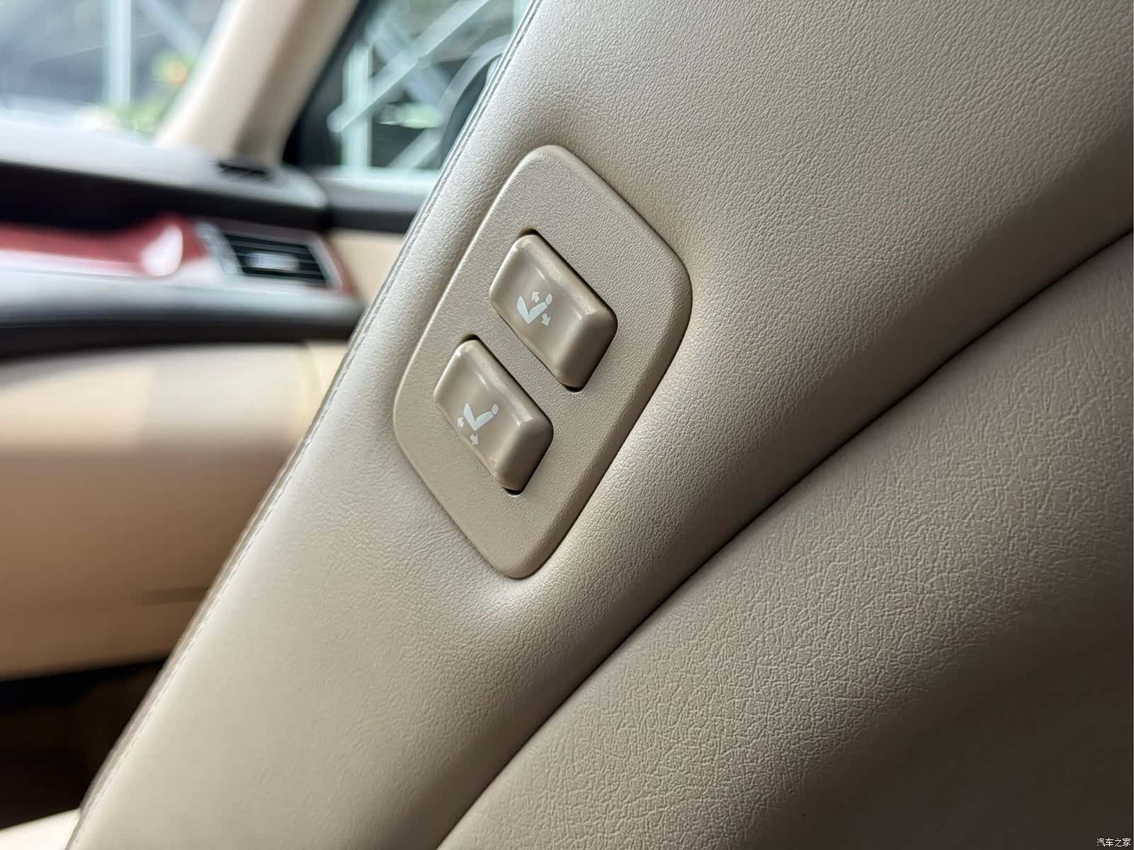 Toyota Crown, 2011 15