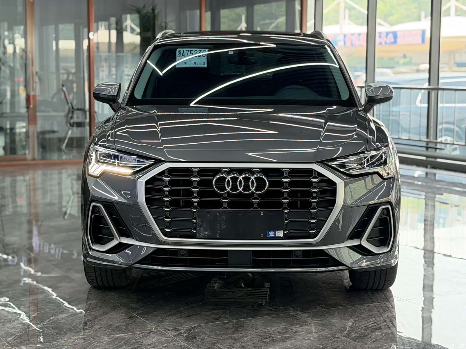 Audi Q3, 2022 2