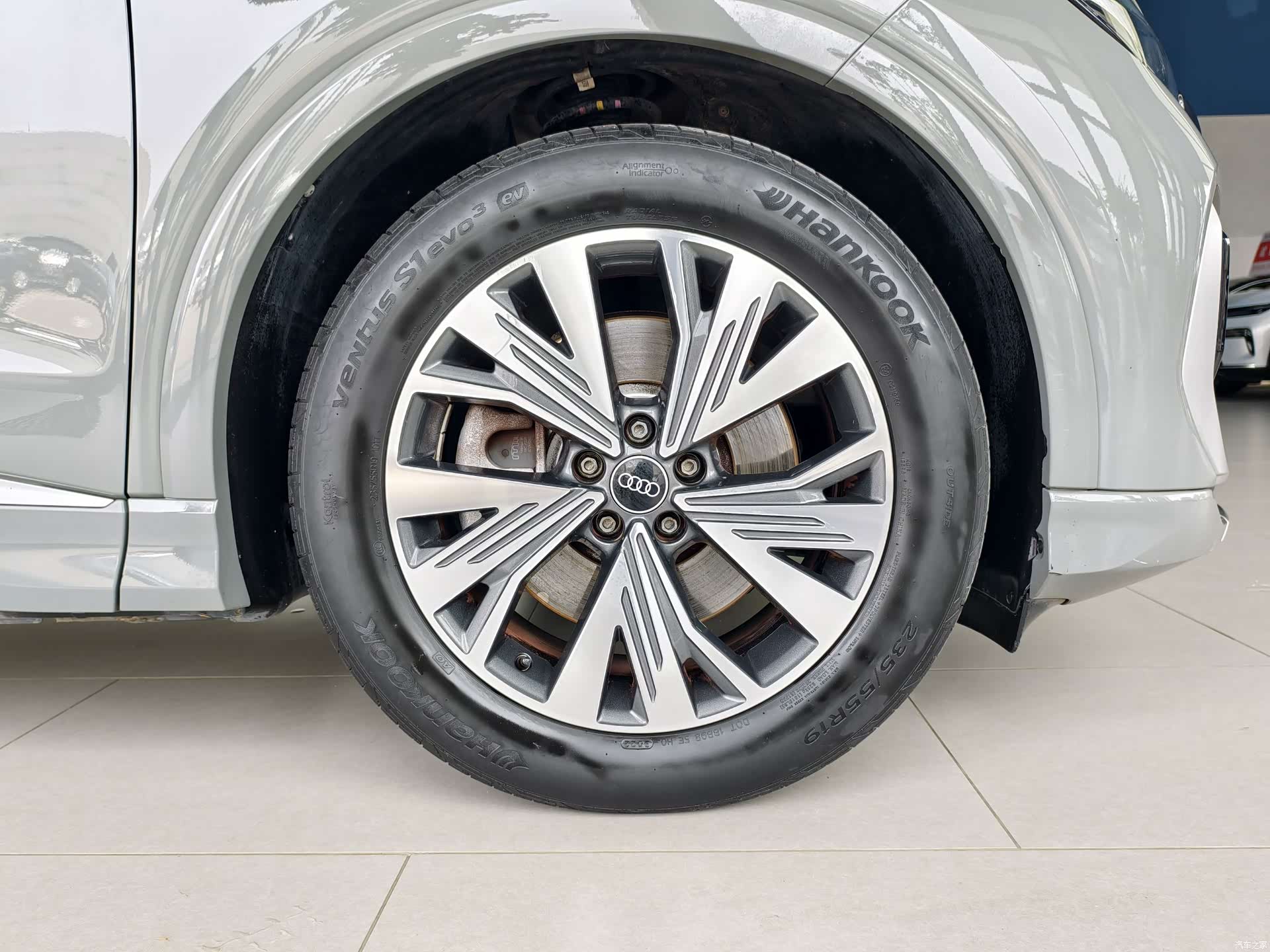 Audi Q4 e-tron, 2022 16