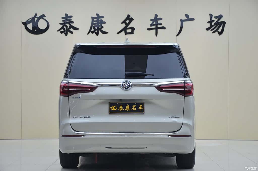 Buick GL8, 2022 3