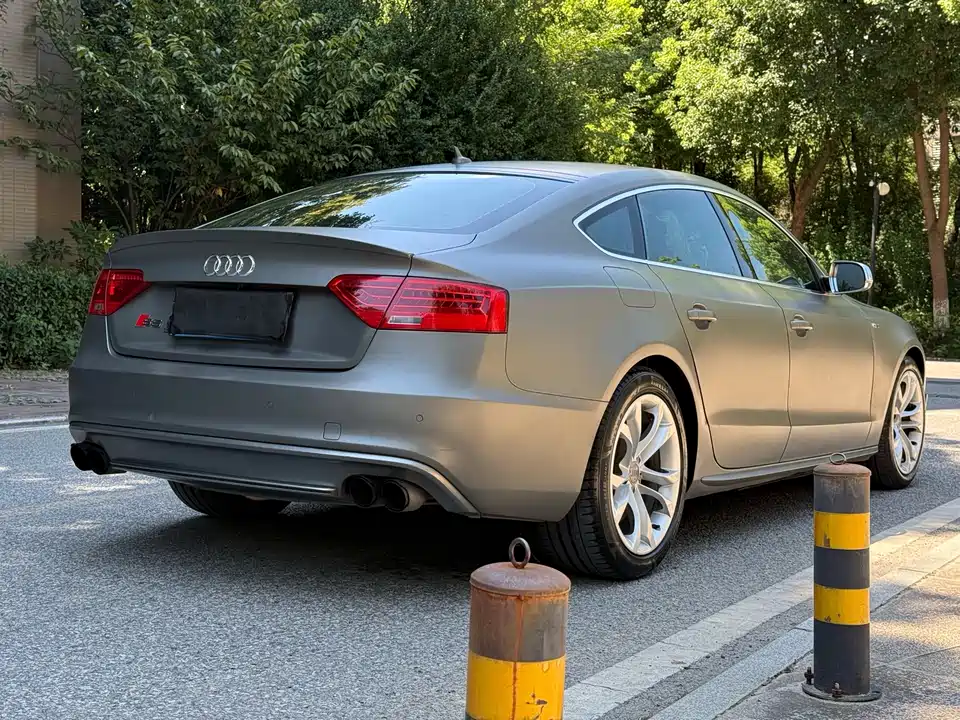 Audi S5