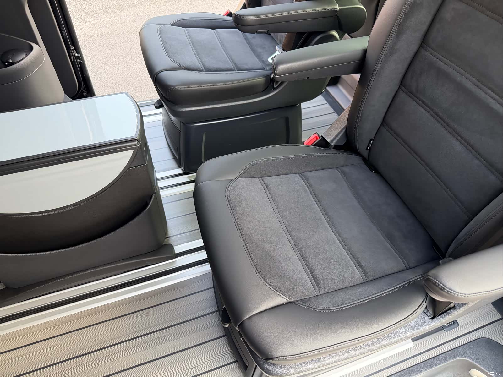 Volkswagen 7, 2020 24