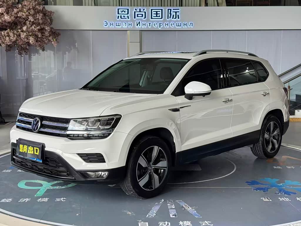 Volkswagen Tharu