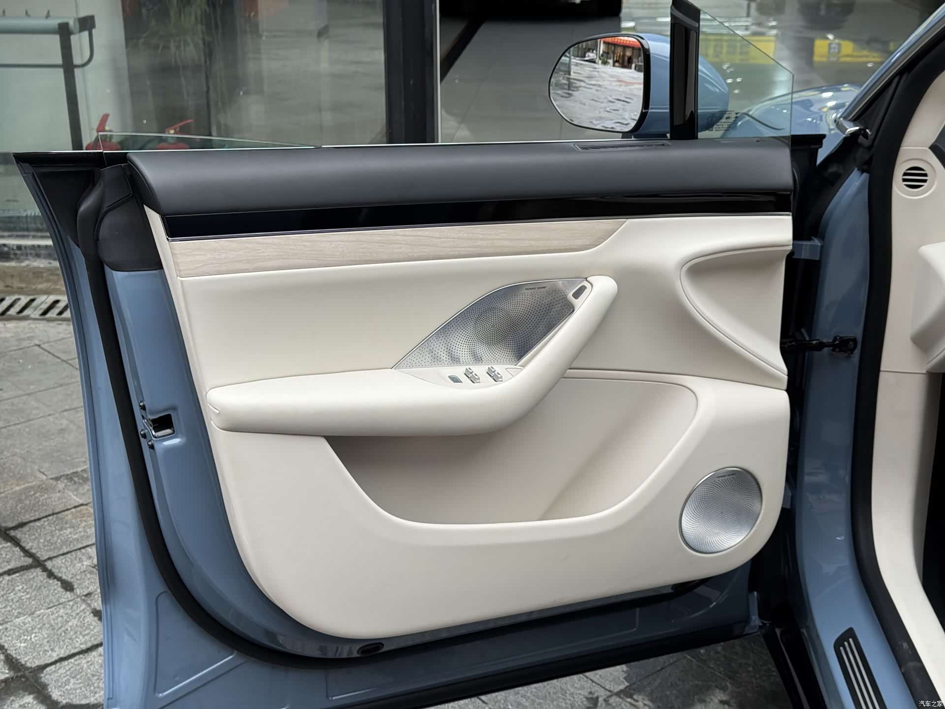 Luxeed R7, 2025 14