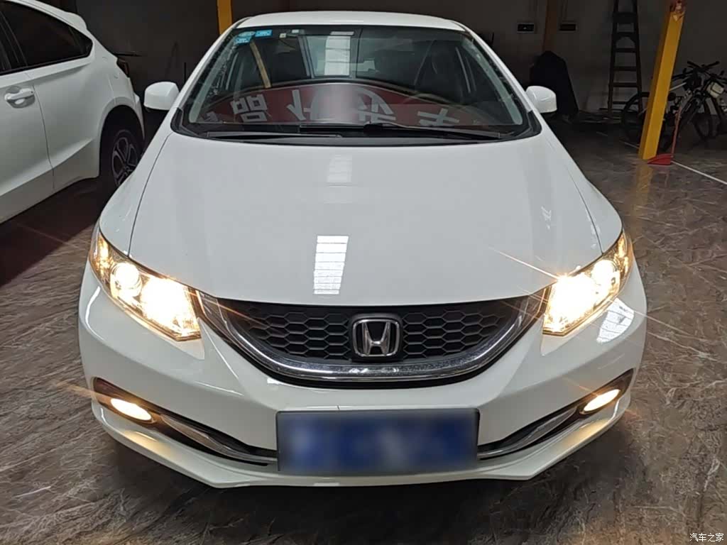 Honda Civic, 2014 3