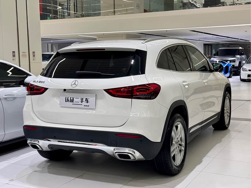 Mercedes-Benz GLA