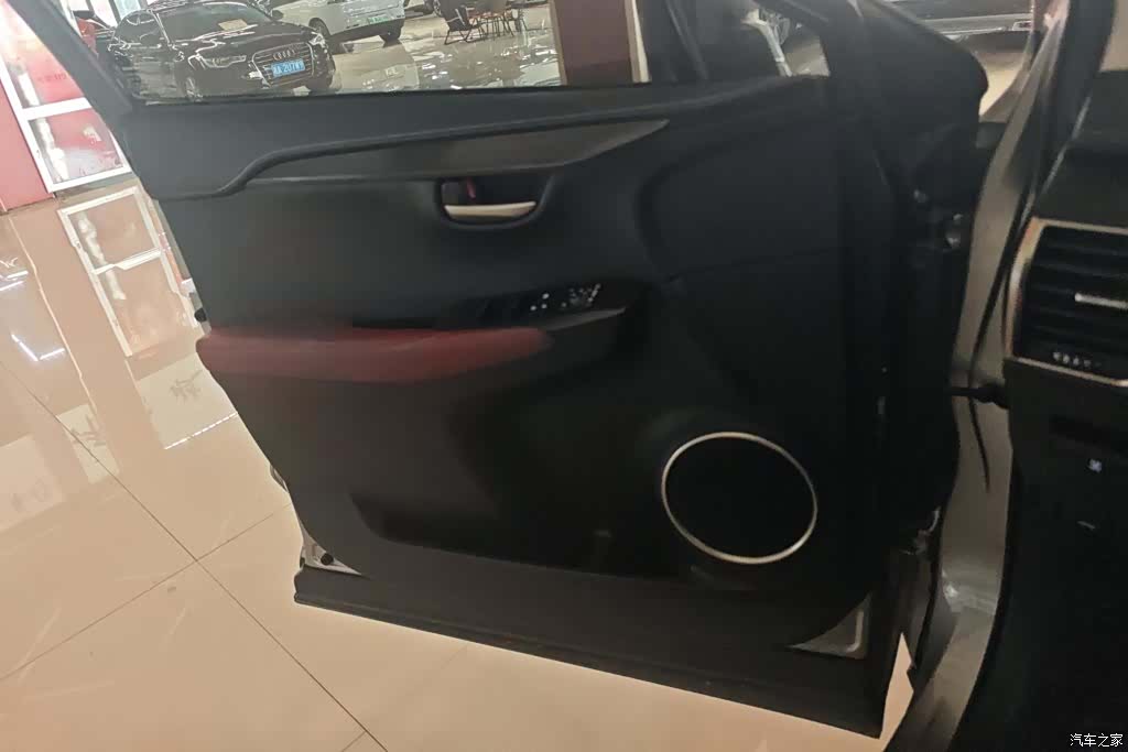 Lexus NX, 2016 7