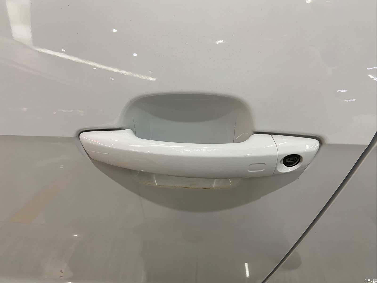 Audi Q2L, 2022 16