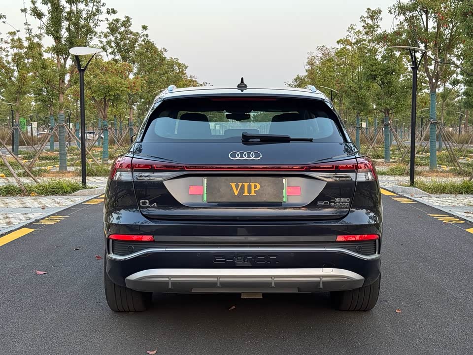Audi Q4