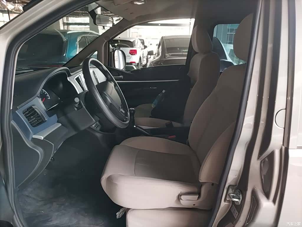 DongFeng M5, 2025 15