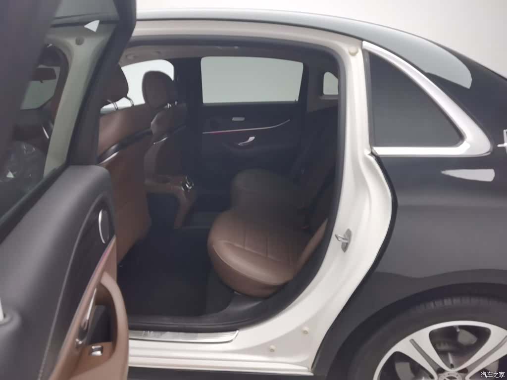 Mercedes-Benz E-Class, 2019 15
