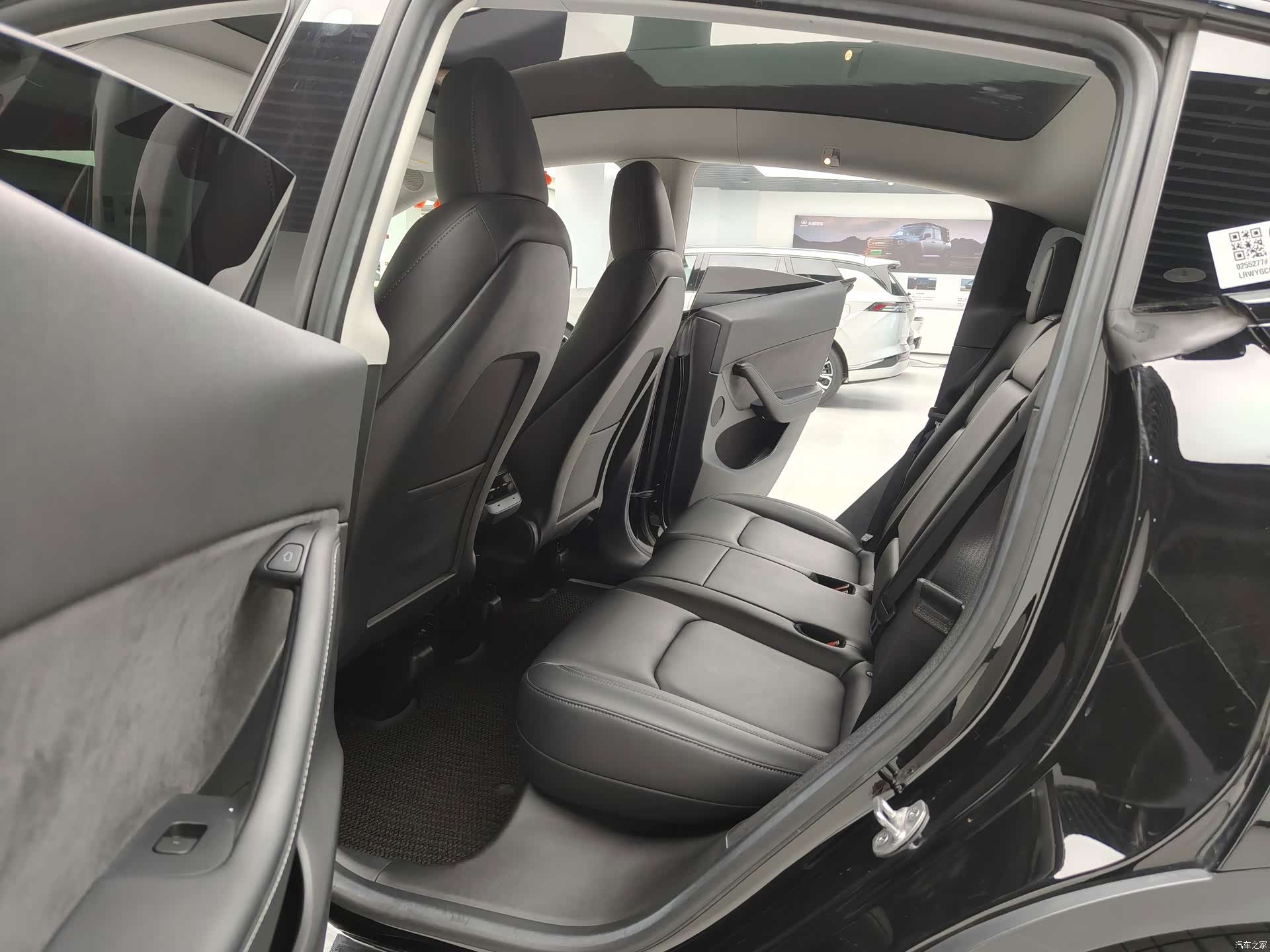 Tesla Model Y, 2023 6